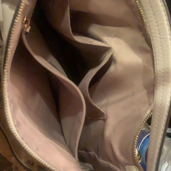 Authentic Michael Kors Crossbody $85 - Picture 3 of 3